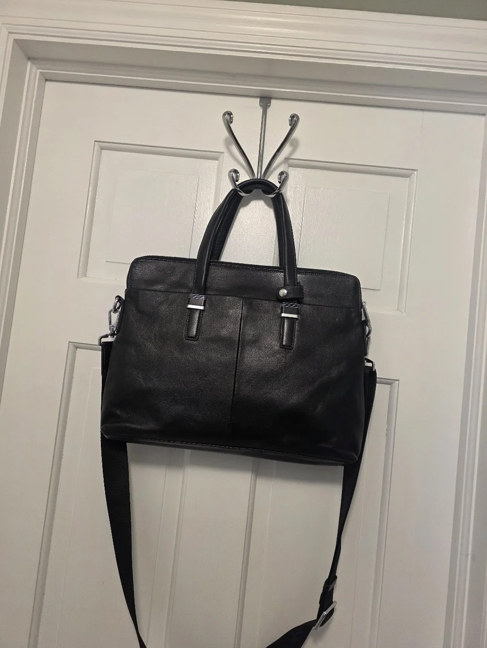Sammons Black Quilted Professional Laptop Bag with Shoulder Strap